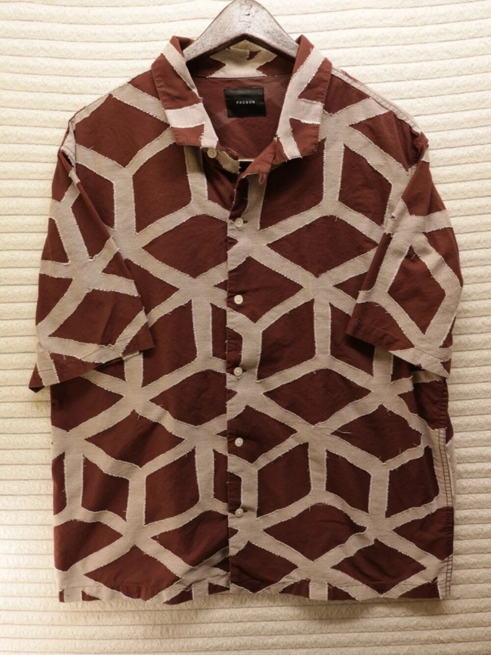 Pacsun Mens Medium Button-Up Short Sleeved Collared Shirt patch like design Y2K
